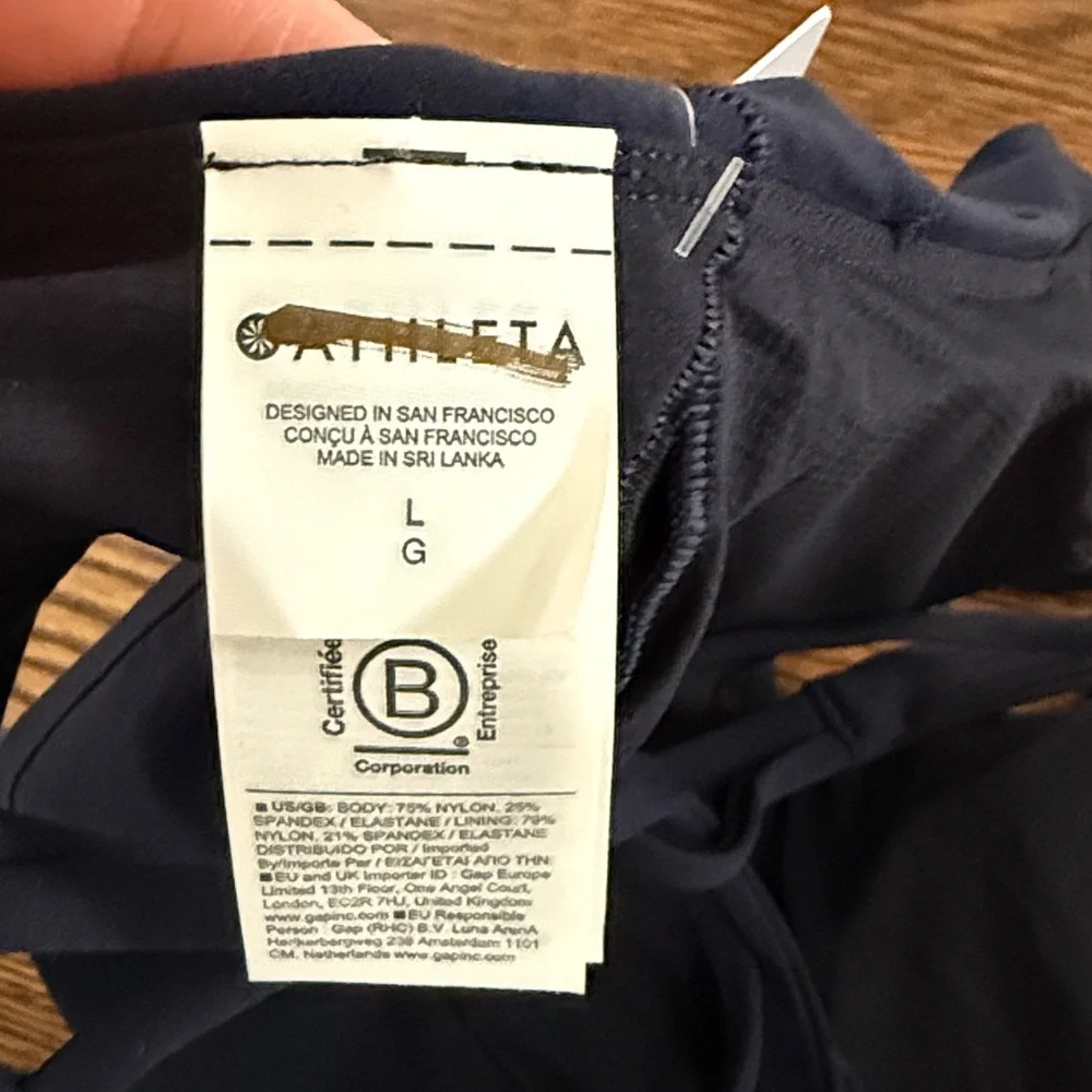 NWT Athleta Solace Navy Bra Size Large Best for D-DD Cups sports bra Strappy - Picture 9 of 9